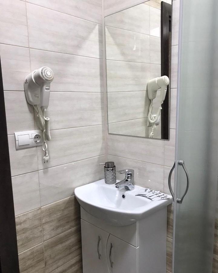Gray Hotel Wynohradiw Zewnętrze zdjęcie