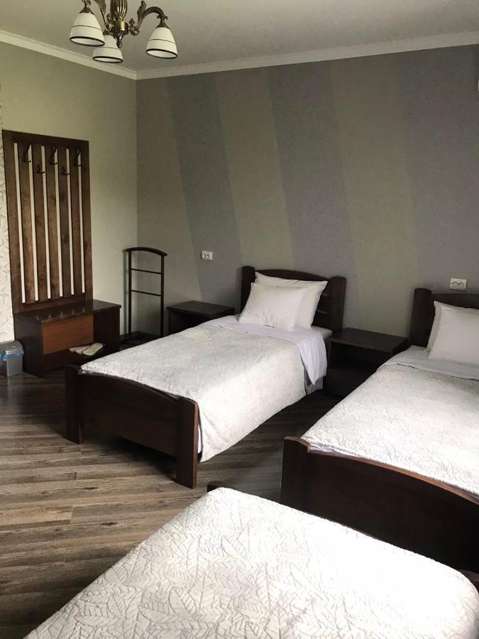 Gray Hotel Wynohradiw Zewnętrze zdjęcie